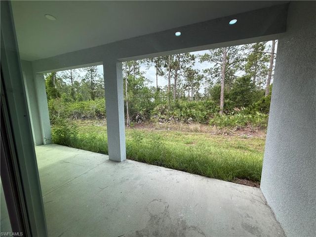 1103 W 10th ST, Lehigh Acres, FL 33972