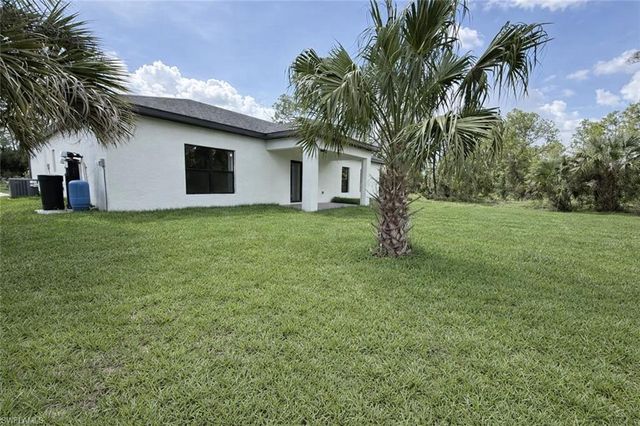 1103 W 10th ST, Lehigh Acres, FL 33972