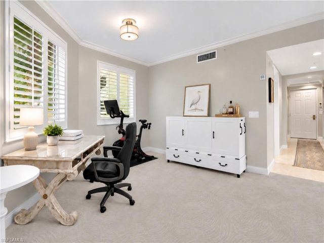 2748 Tiburon BLVD E 106, Naples, FL 34109