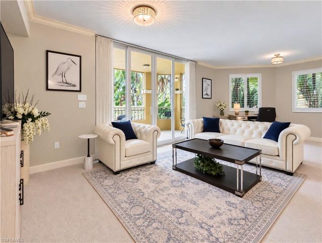 2748 Tiburon BLVD E 106, Naples, FL 34109