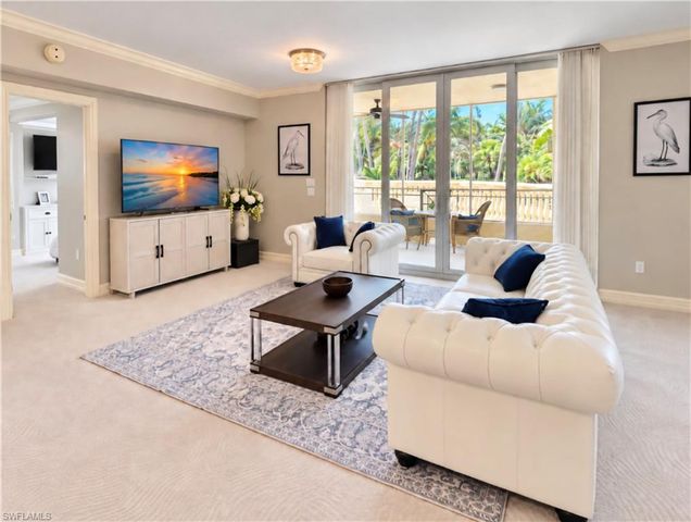 2748 Tiburon BLVD E 106, Naples, FL 34109