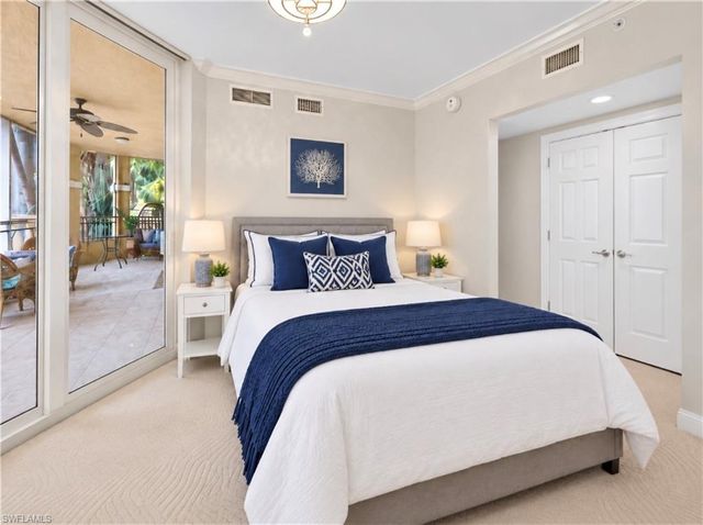 2748 Tiburon BLVD E 106, Naples, FL 34109