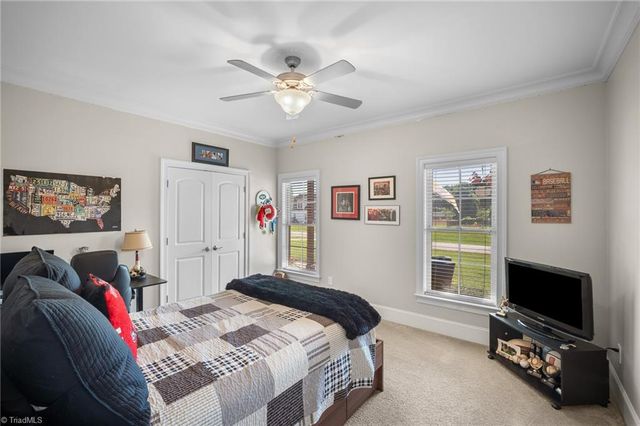 242 Deerwood Drive, Lexington, NC 27295