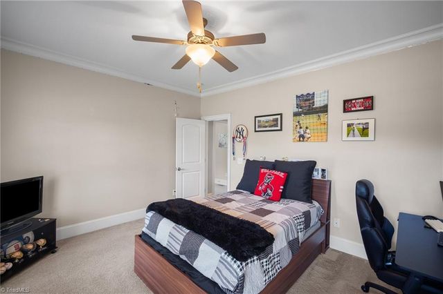 242 Deerwood Drive, Lexington, NC 27295