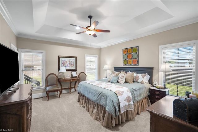 242 Deerwood Drive, Lexington, NC 27295