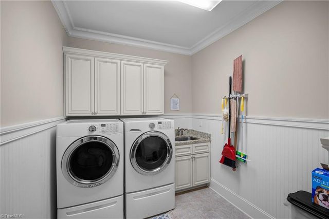 242 Deerwood Drive, Lexington, NC 27295