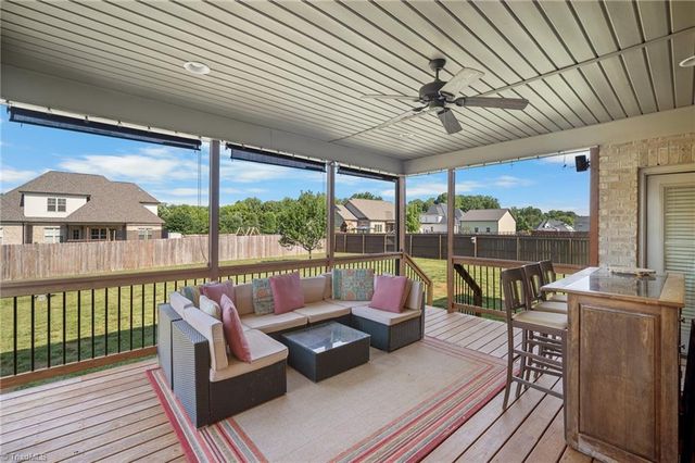 242 Deerwood Drive, Lexington, NC 27295