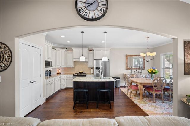 242 Deerwood Drive, Lexington, NC 27295