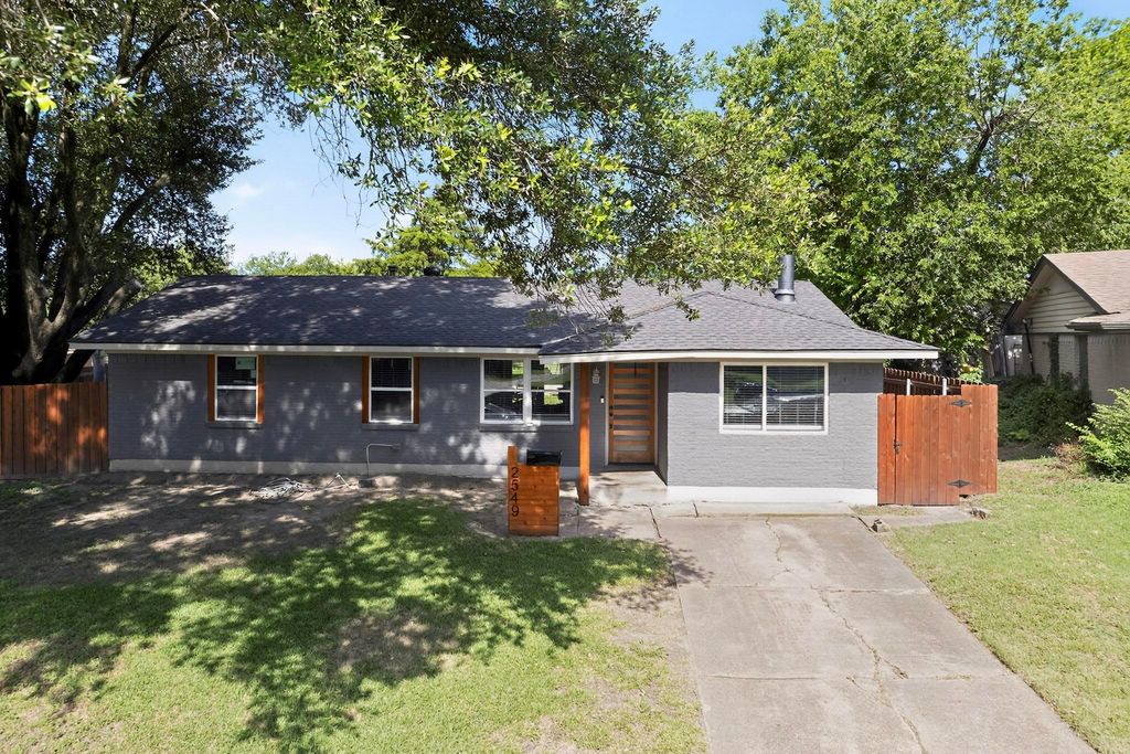 2549 Vickie Street, Mesquite, TX 75149