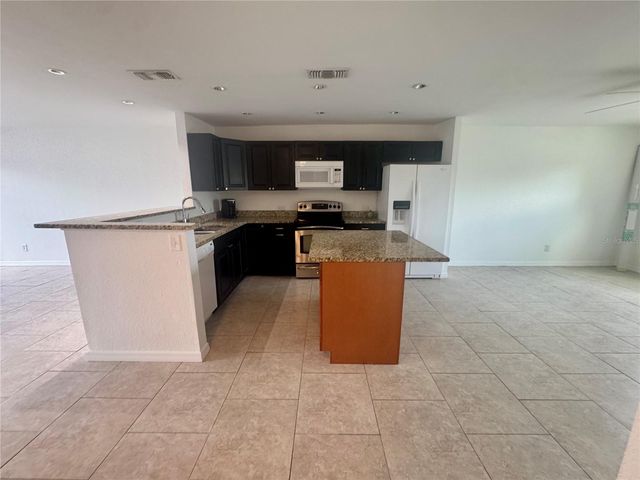 9201 TUDOR DRIVE C212, Tampa, FL 33615
