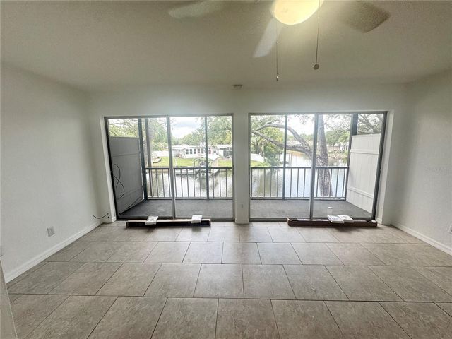 9201 TUDOR DRIVE C212, Tampa, FL 33615