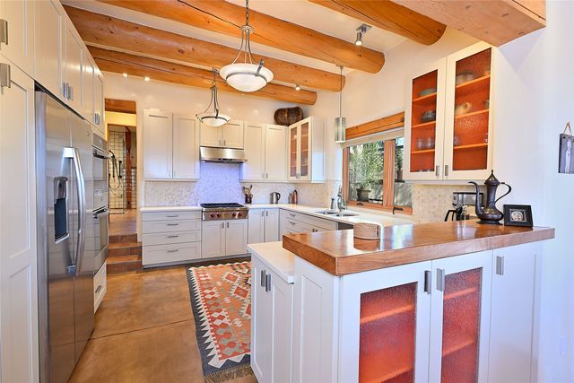 531 Hillside Avenue, Santa Fe, NM 87501