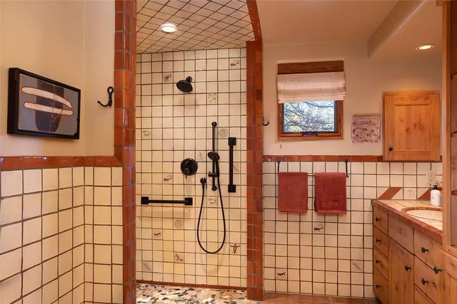 531 Hillside Avenue, Santa Fe, NM 87501