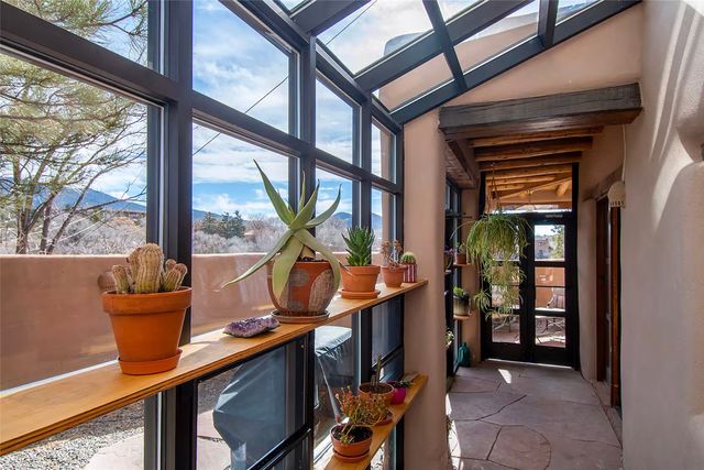 531 Hillside Avenue, Santa Fe, NM 87501