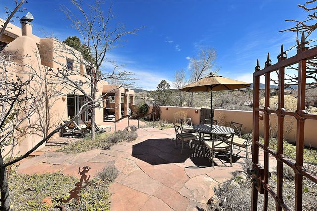 531 Hillside Avenue, Santa Fe, NM 87501