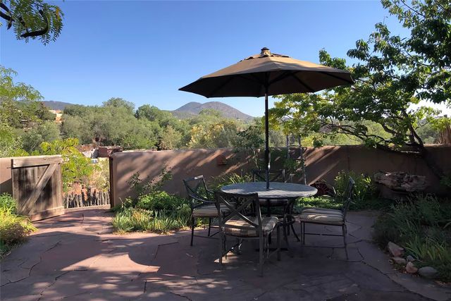 531 Hillside Avenue, Santa Fe, NM 87501