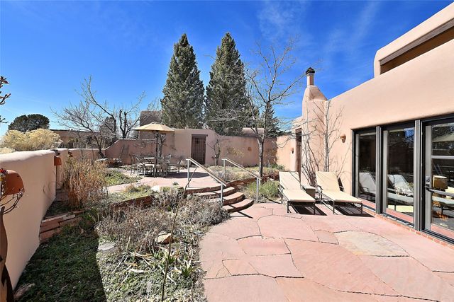 531 Hillside Avenue, Santa Fe, NM 87501