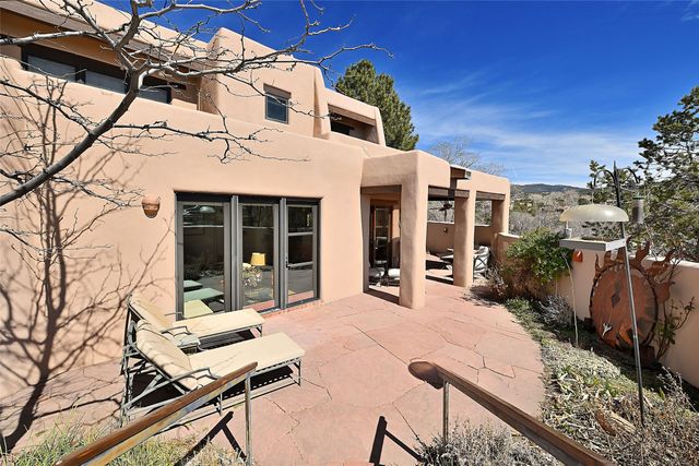 531 Hillside Avenue, Santa Fe, NM 87501