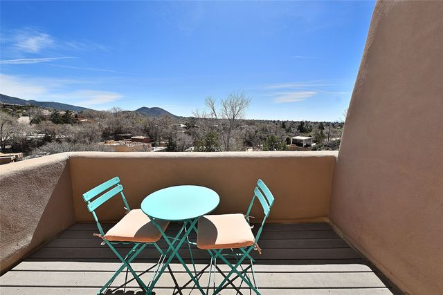 531 Hillside Avenue, Santa Fe, NM 87501