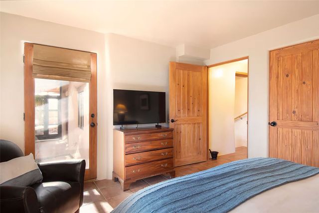 531 Hillside Avenue, Santa Fe, NM 87501