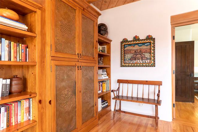 531 Hillside Avenue, Santa Fe, NM 87501