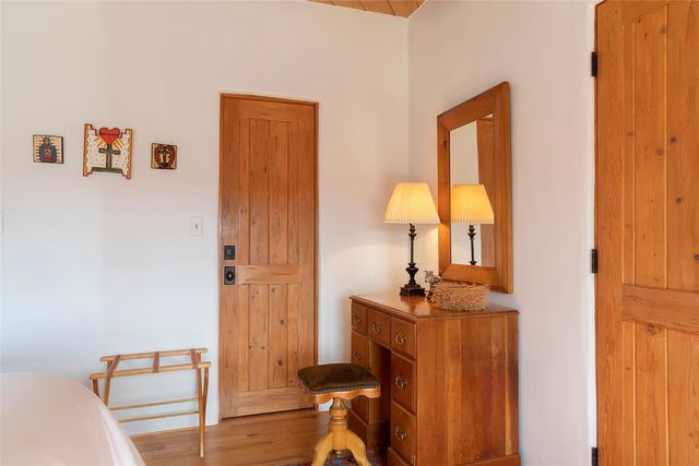 531 Hillside Avenue, Santa Fe, NM 87501