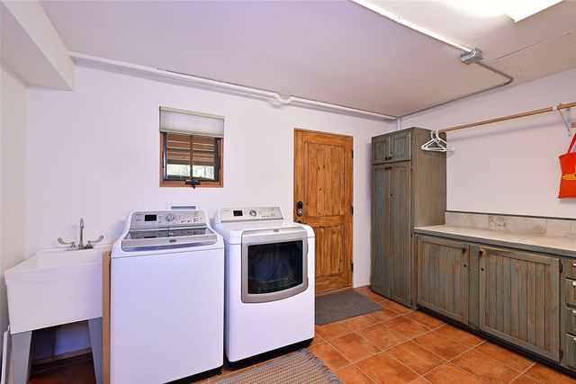 531 Hillside Avenue, Santa Fe, NM 87501