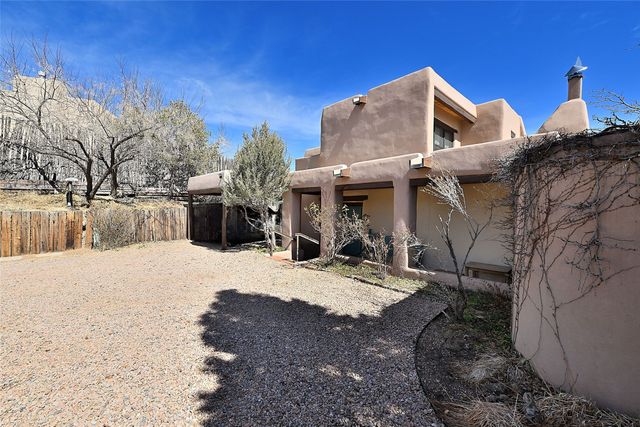 531 Hillside Avenue, Santa Fe, NM 87501