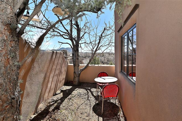 531 Hillside Avenue, Santa Fe, NM 87501