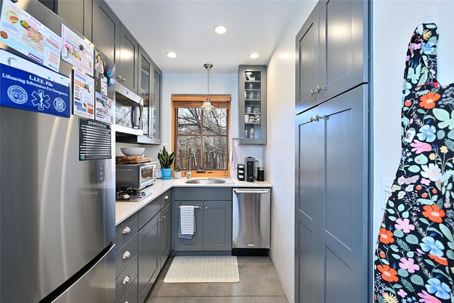 531 Hillside Avenue, Santa Fe, NM 87501