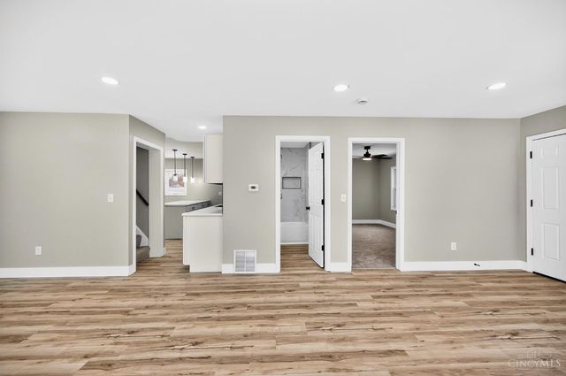 2033 Sundale Avenue, North College Hill, OH 45239