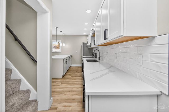 2033 Sundale Avenue, North College Hill, OH 45239