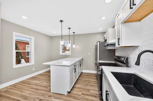 2033 Sundale Avenue, North College Hill, OH 45239