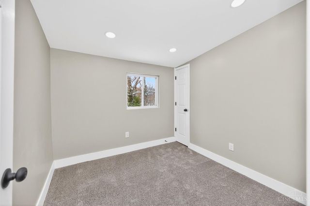 2033 Sundale Avenue, North College Hill, OH 45239