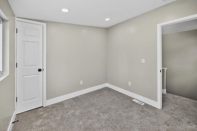 2033 Sundale Avenue, North College Hill, OH 45239