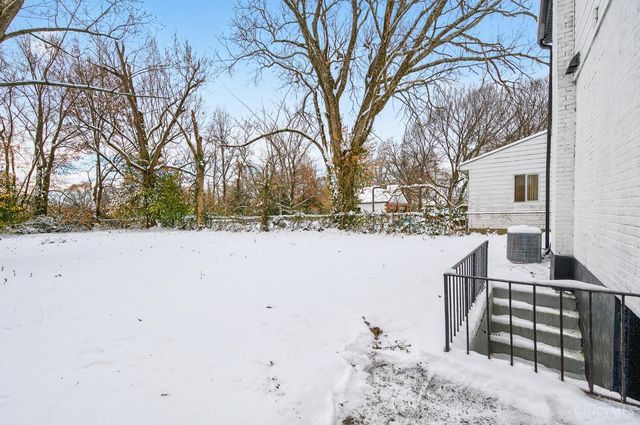 2033 Sundale Avenue, North College Hill, OH 45239