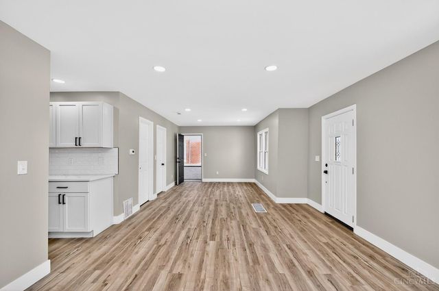 2033 Sundale Avenue, North College Hill, OH 45239