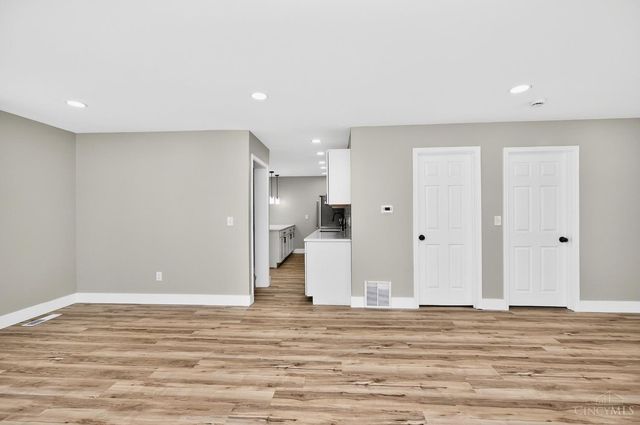 2033 Sundale Avenue, North College Hill, OH 45239