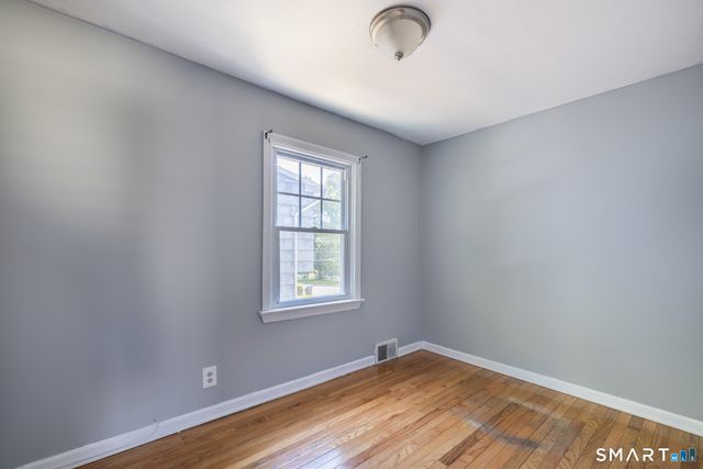 166 Earl Avenue, Bridgeport, CT 06606