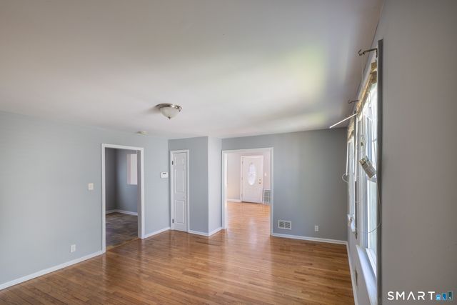 166 Earl Avenue, Bridgeport, CT 06606