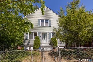 166 Earl Avenue, Bridgeport, CT 06606