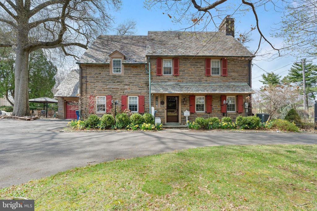 3946 GRANT AVENUE, Philadelphia, PA 19114