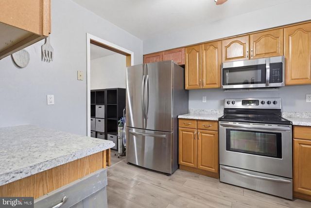 788 JEFFERSON ST, Red Hill, PA 18076