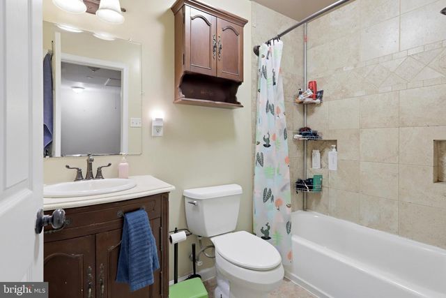 788 JEFFERSON ST, Red Hill, PA 18076