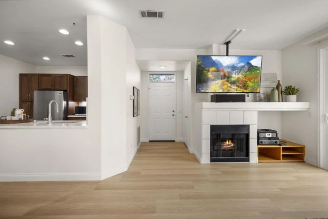 8357 Gold Coast 8, San Diego, CA 92126