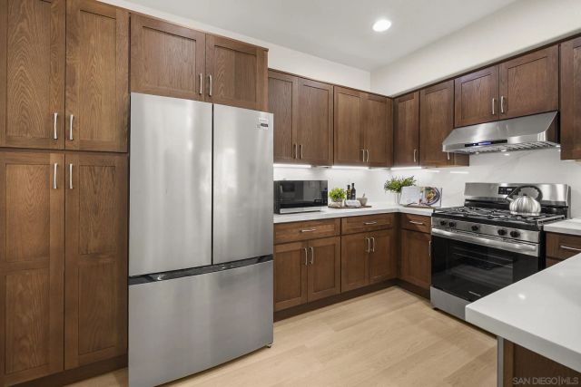 8357 Gold Coast 8, San Diego, CA 92126