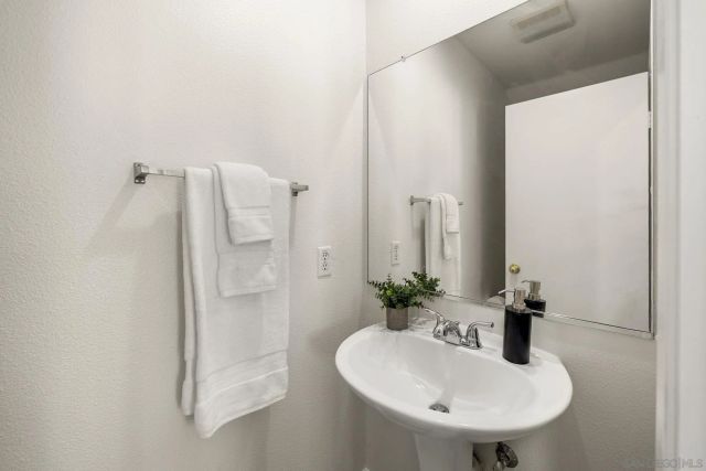 8357 Gold Coast 8, San Diego, CA 92126