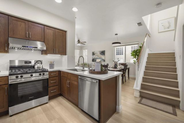 8357 Gold Coast 8, San Diego, CA 92126