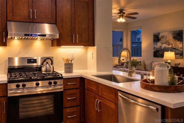8357 Gold Coast 8, San Diego, CA 92126
