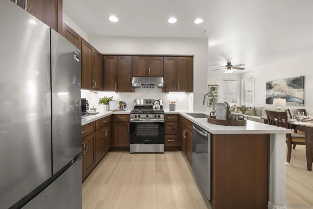 8357 Gold Coast 8, San Diego, CA 92126